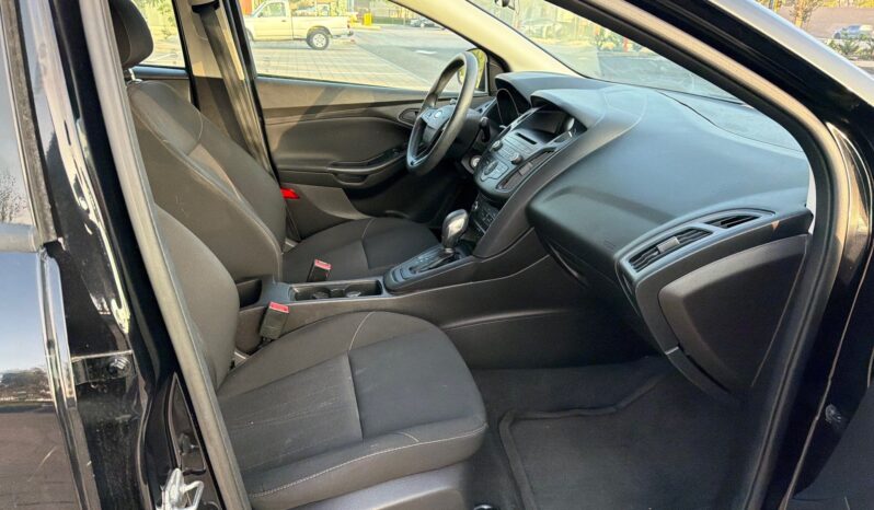 
								2016 Ford Focus full									