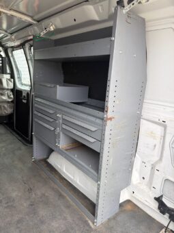
										2010 Ford Econoline E-250 full									