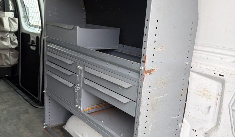 
								2010 Ford Econoline E-250 full									