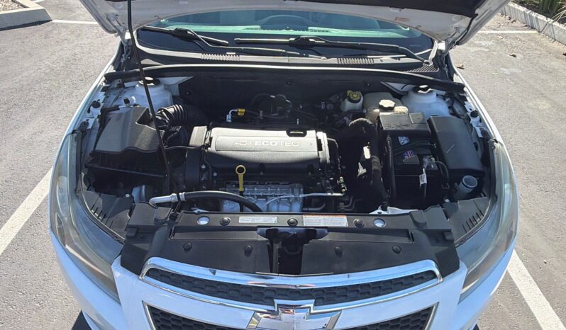 
								2014 Chevy Cruz full									