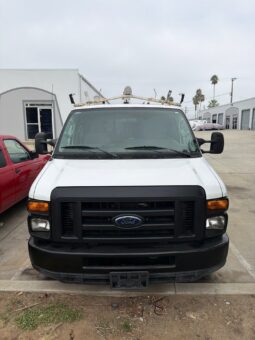
										2010 Ford Econoline E-250 full									
