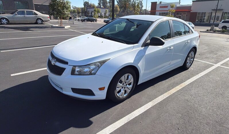 
								2014 Chevy Cruz full									