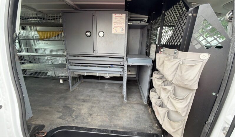 
								2010 Ford Econoline E-250 full									