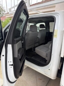 
										2016 Chevy Silverado 2500 Crew Cab full									