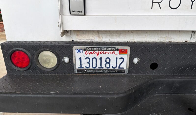 
								2016 Chevy Silverado 2500 Crew Cab full									